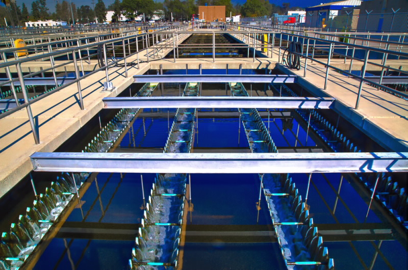 LAG 12 ., holding tank 